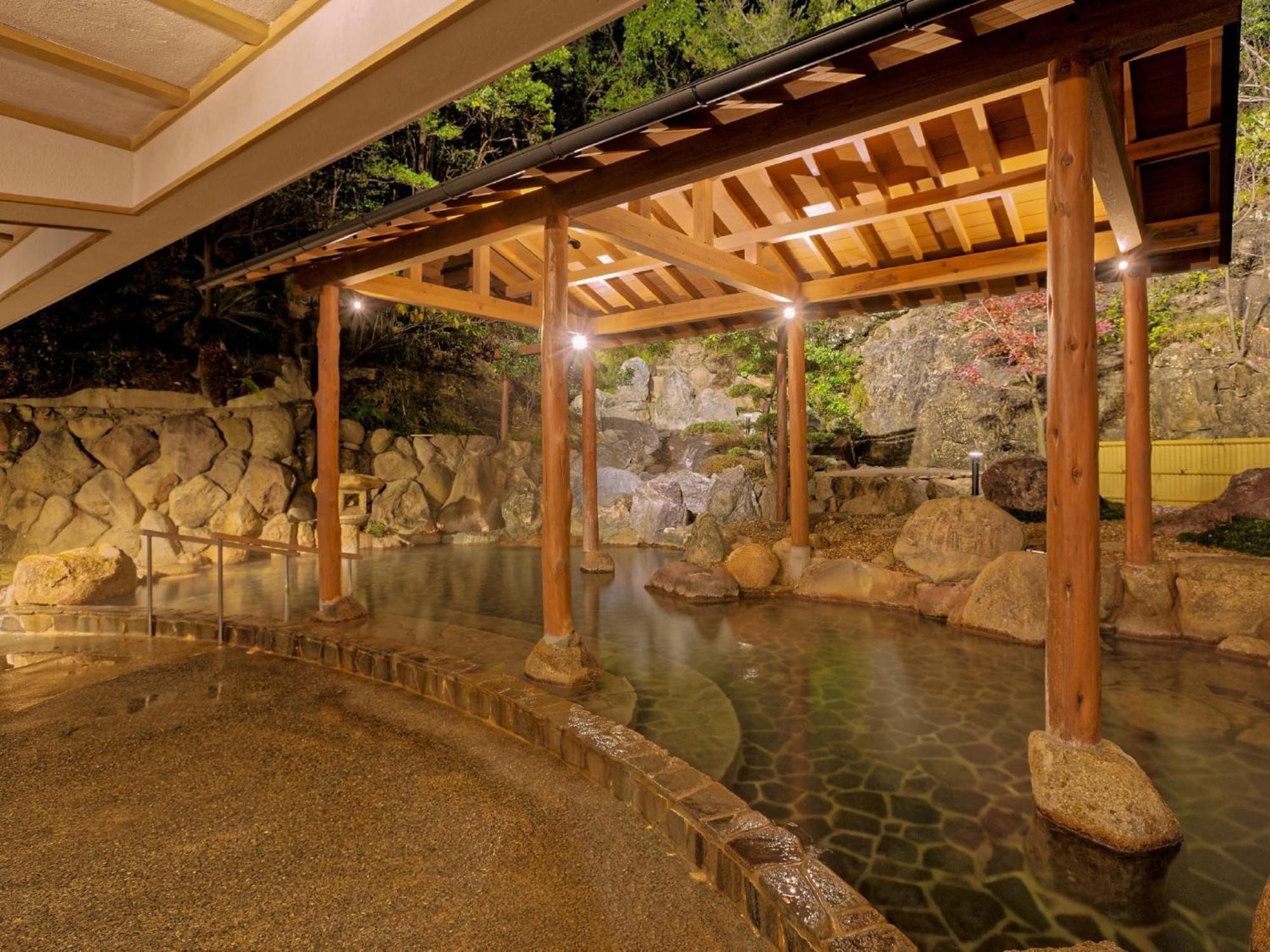 Hotel Ooedo Onsen Monogatari Premium Shirahama Saichoraku Extérieur photo
