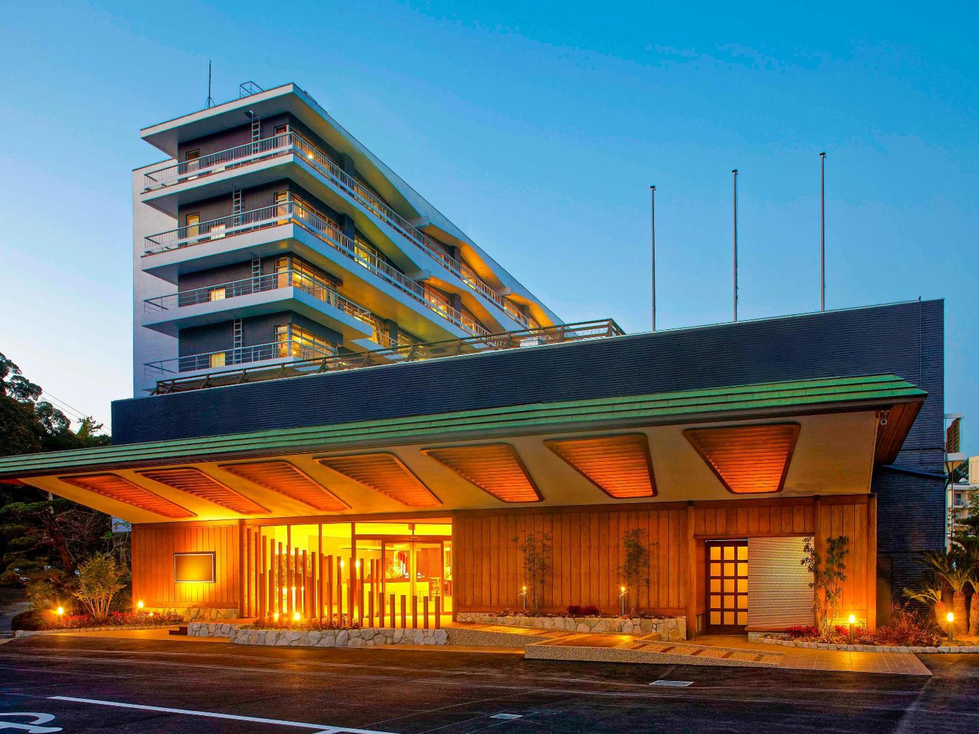 Hotel Ooedo Onsen Monogatari Premium Shirahama Saichoraku Extérieur photo