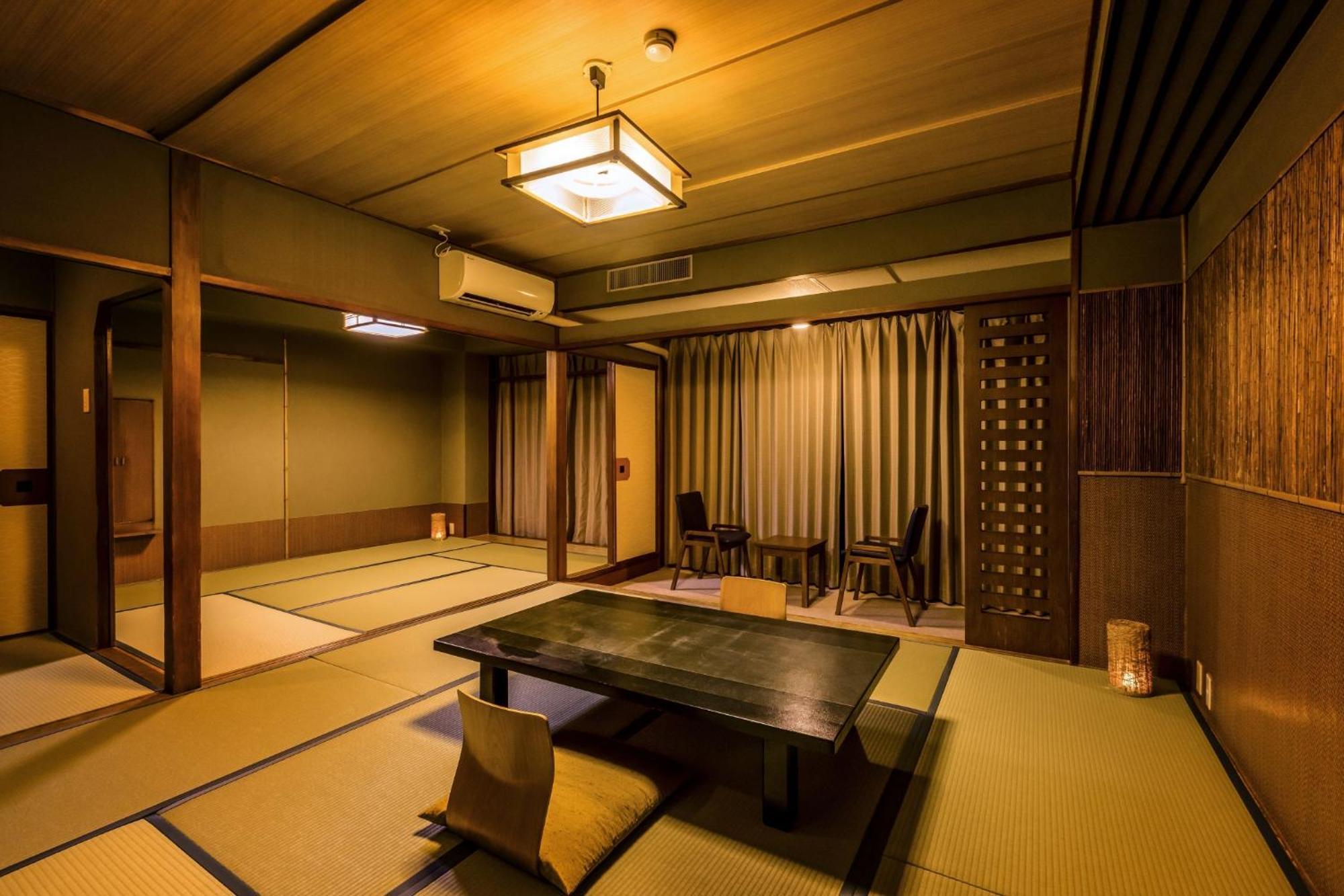 Hotel Ooedo Onsen Monogatari Premium Shirahama Saichoraku Extérieur photo