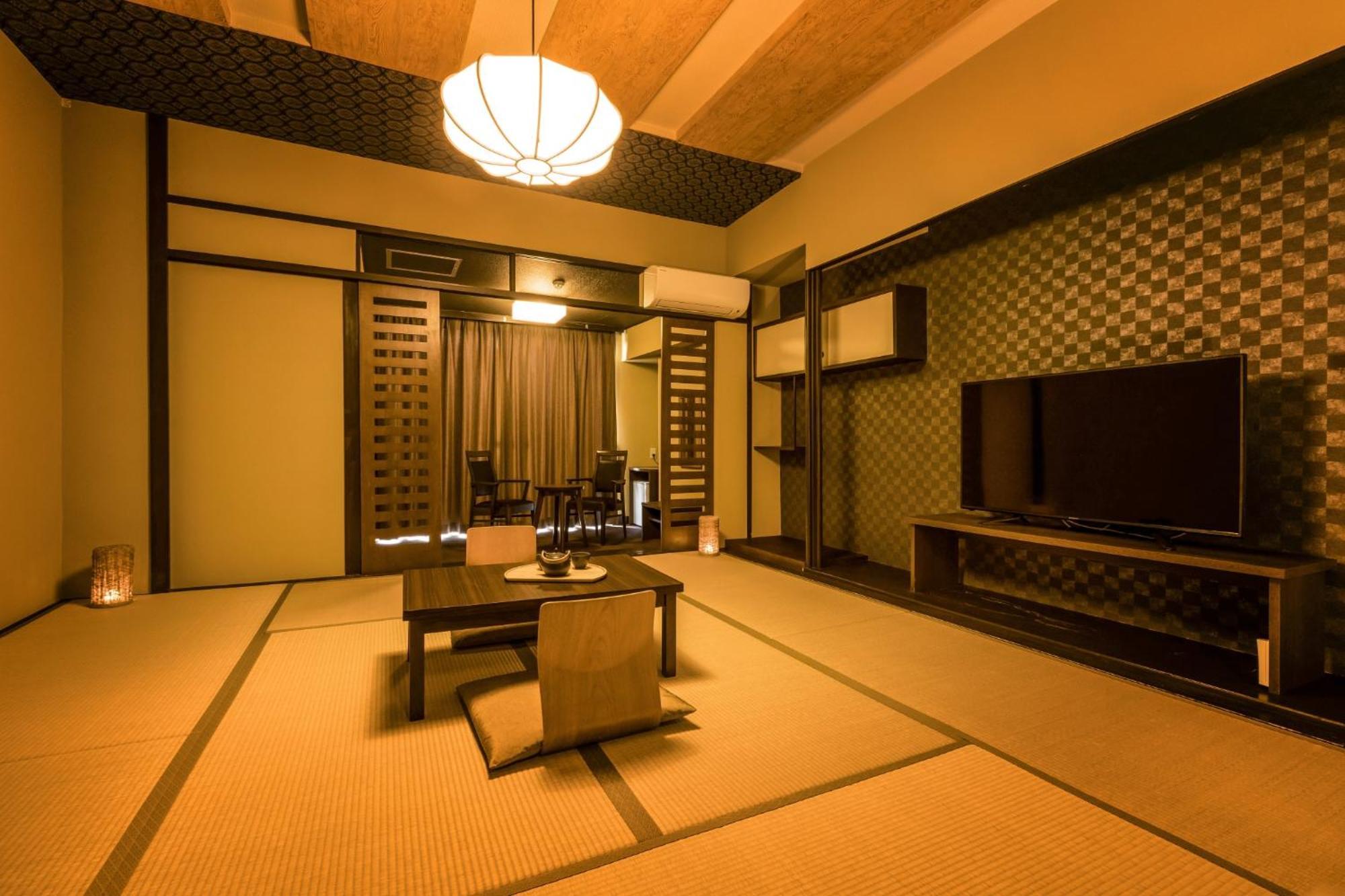 Hotel Ooedo Onsen Monogatari Premium Shirahama Saichoraku Extérieur photo