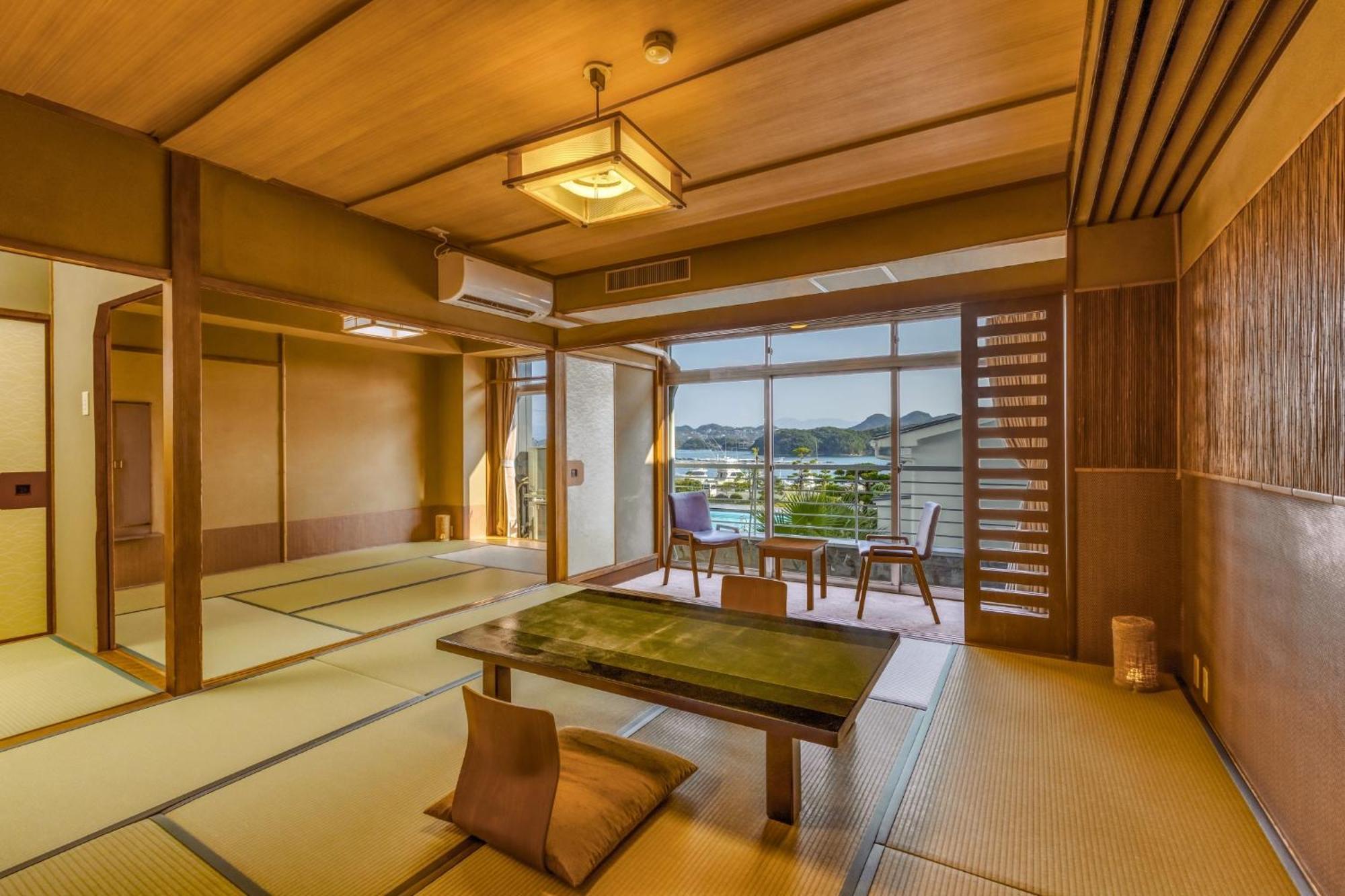 Hotel Ooedo Onsen Monogatari Premium Shirahama Saichoraku Extérieur photo