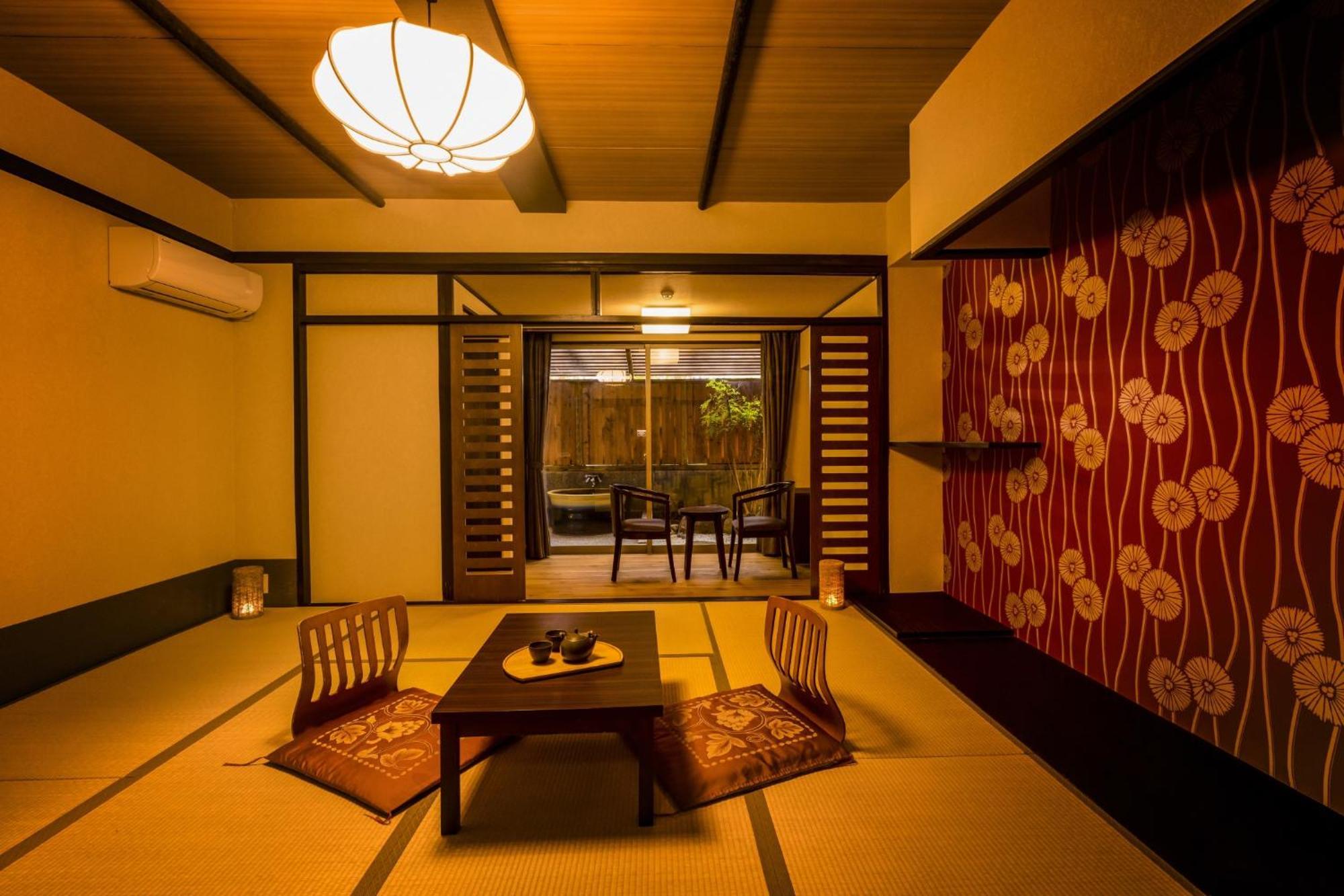 Hotel Ooedo Onsen Monogatari Premium Shirahama Saichoraku Extérieur photo