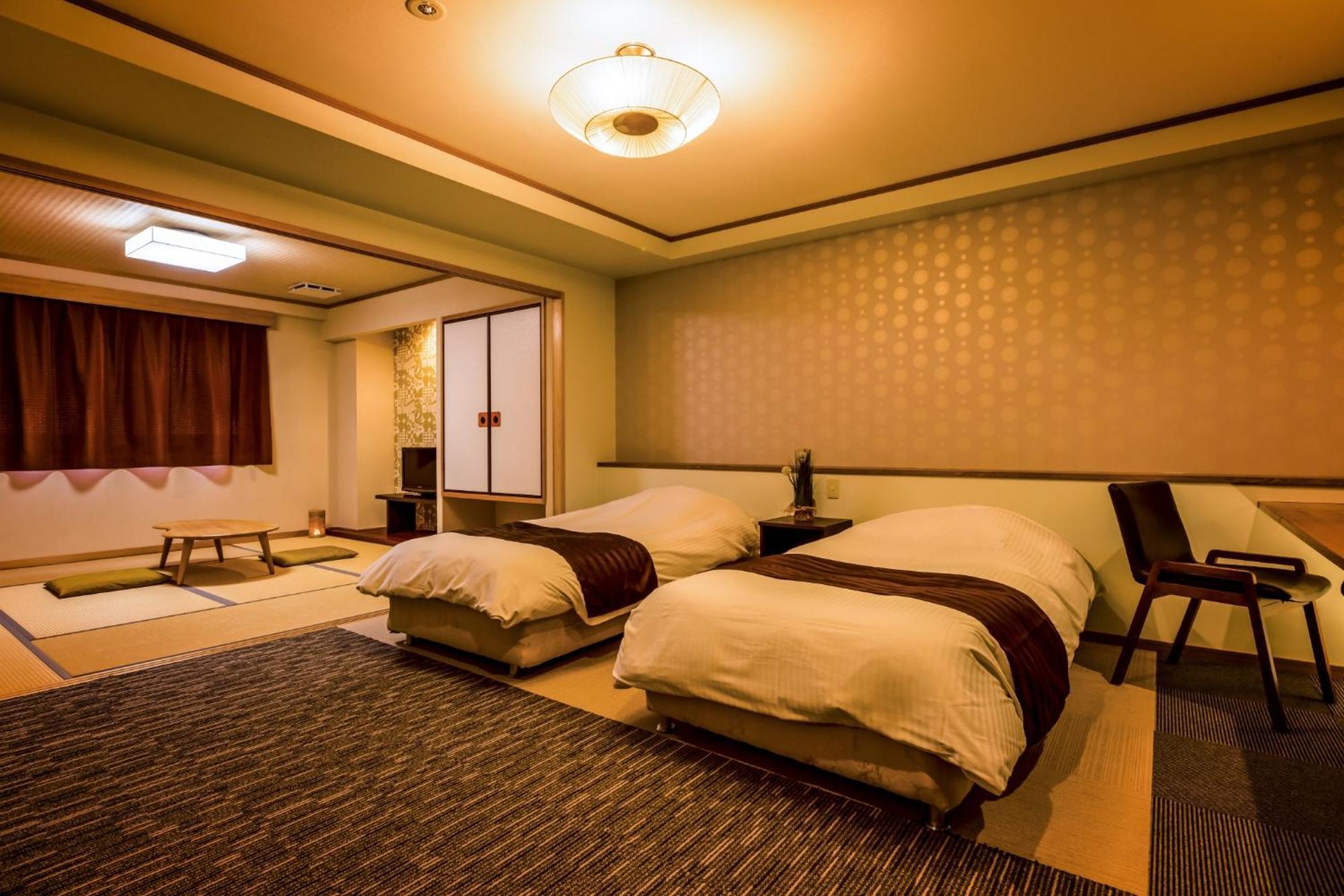 Hotel Ooedo Onsen Monogatari Premium Shirahama Saichoraku Extérieur photo